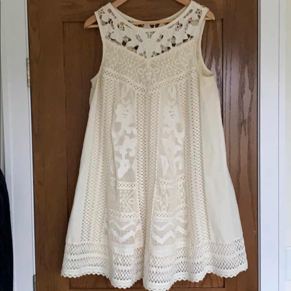 Cream sleeveless Lace Dress - Anthropologie